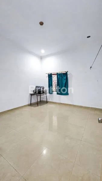 image DIJUAL RUMAH DI INTI KOTA JLN YOS SUDARSO (8)
