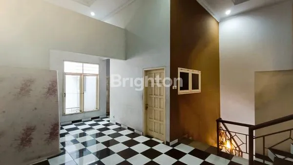 image RUMAH MEWAH DAN NYAMAN 2 LANTAI 5KT DI SUNTER AGUNG JAKARTA UTARA (7)