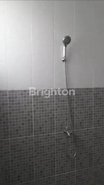 image DISEWAKAN RUKO 3 LANTAI PINGGIR JALAN (6)