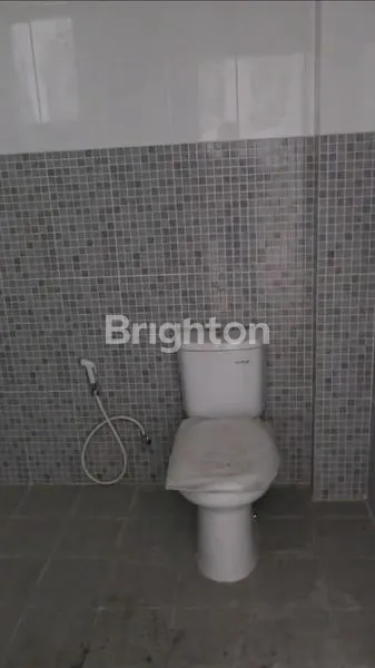 image DISEWAKAN RUKO 3 LANTAI PINGGIR JALAN (3)