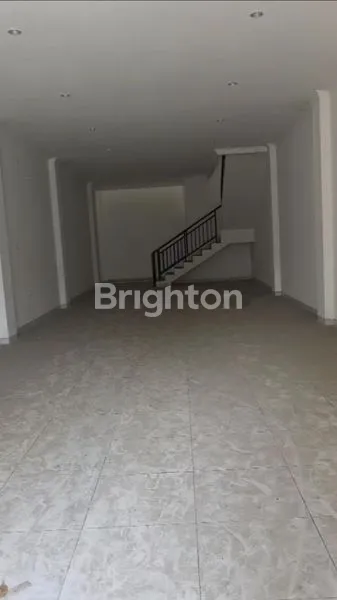 image RUKO 3 LANTAI DISEWAKAN  (2)