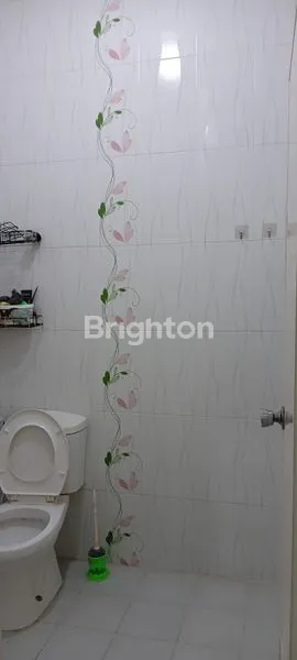 image RUMAH CANTIK 2LANTAI SIAP HUNI JELAMBAR GROGOL PETAMBURAN JAKARTA BARAT (7)