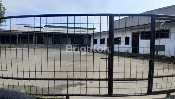 BANGUNAN + KANTOR DI CIKUPA - TANGERANG