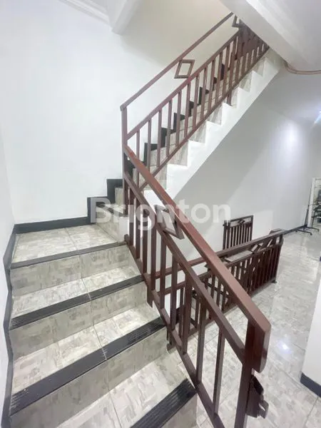 image RUMAH 2 LANTAI DI KAVLING POLRI JELAMBAR (8)