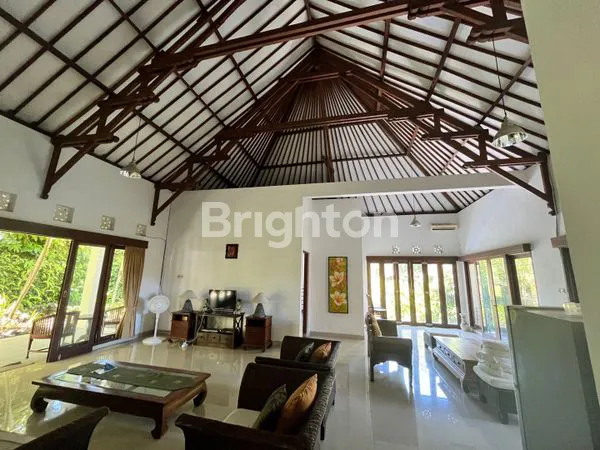 DIJUAL / LEASEHOLD VILLA CLASSIC DI JALAN RAYA PANTAI BERAWA CANGGU - LOKASI STRATEGIS DEKAT FINNS & ATLAS BEACH FEST