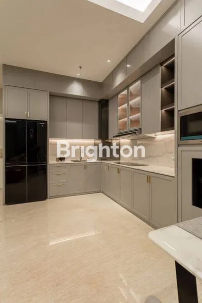 image VOILA CIPUTRA WORLD FURNISH MEWAH PRIVATE LIFT DAN PRIVATE CAR PARK (8)