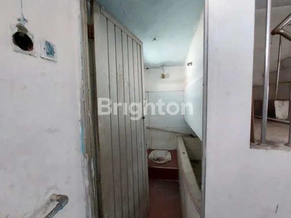 image RUKO 1 PINTU 3 LANTAI (5)