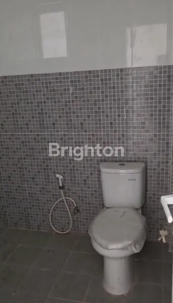 image RUKO 3 LANTAI DISEWAKAN PI.GGIR JALAN (3)