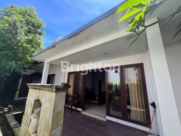 image DIJUAL /  LEASEHOLD VILLA GAYA CLASSIC DI JALAN RAYA PANTAI BERAWA , CANGGU - LOKASI STRATEGIS DAN NYAMAN (6)