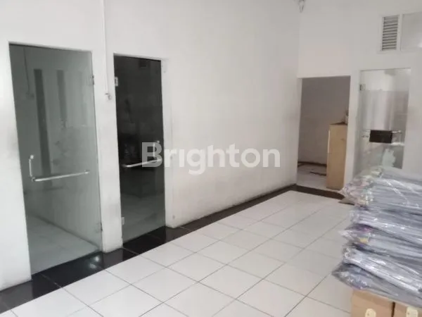 image DI SEWA GUDANG DI BOGOR JL.KERADENAN, 5-10 MENIT KE KANTOR PEMDA KABUPATEN BOGOR(CIBINONG), 10-15 MENIT KE CIBINONG CITY MALL, 10-15 MENIT KE STASIUN CIBINONG, 25-35 MENIT KE KOTA BOGOR (4)