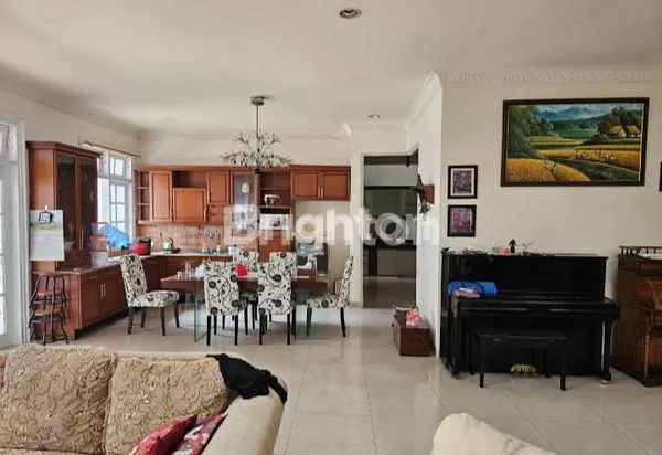 image DIJUAL RUMAH MEWAH 2 LANTAI GAYA EROPA DI KOTA WISATA CIBUBUR CLUSTER MONACO JAWABARAT  (5)