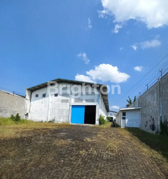 image GUDANG SIAP PAKAI JAYA WIJAYA MOJOSONGO (1)