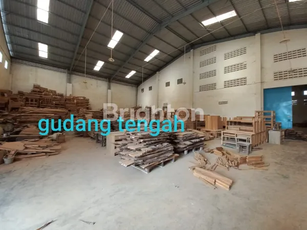 image GUDANG SIAP PAKAI JAYA WIJAYA MOJOSONGO (4)