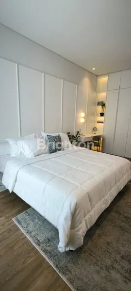 image RUMAH MODERN SUTOREJO READY 2 UNIT (SIAP JULI 2024) ROW 3 MOBIL (2)