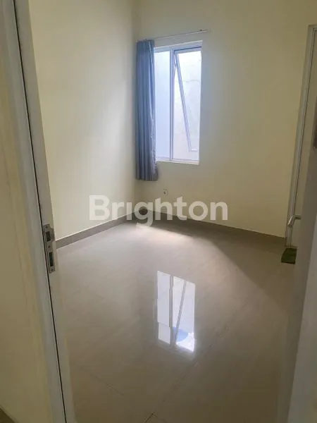 image RUMAH SIAP HUNI MALIBU 3 KT DI GADING SERPONG (5)