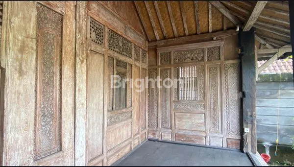 image RUMAH KLASIK ADAT JAWA – NUANSA TENANG & BERBUDAYA (3)