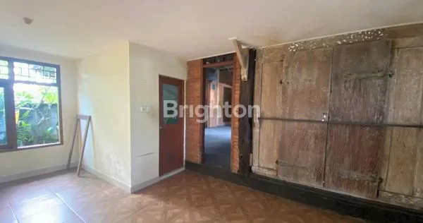 image RUMAH KLASIK ADAT JAWA – NUANSA TENANG & BERBUDAYA (5)