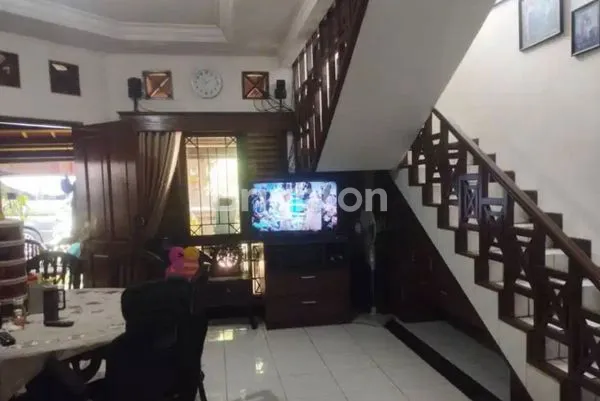 image RUMAH 2 LANTAI LT 400M² DI PASAR MINGGU JUAL RUMAH JL. GABUS RAYA - JAKARTA SELATAN (4)