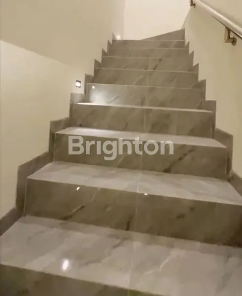 image RUMAH BARU GRESS  JALAN MANYAR JAYA\\N (7)