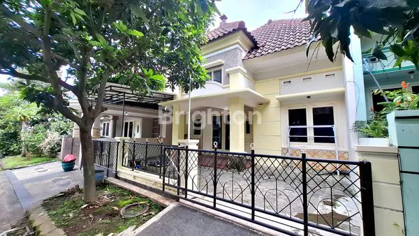 image RUMAH FURNISH DENGAN 6+1 KAMAR TIDUR DI PERMATA JINGGA SOEHAT (2)