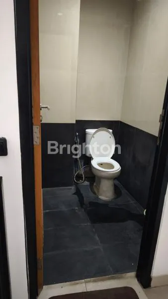 image STRATEGIS! RUKO 3,5 LANTAI DI TEBET BARAT (8)