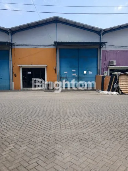 image PERGUDANGAN DAERAH STRATEGIS DEKAT BANDARA DAN TOL JUANDA,COCOK UNTUK EXPEDISI,STOK BARANG,ADA KANTOR DAN PARKIRAN LUAS (3)