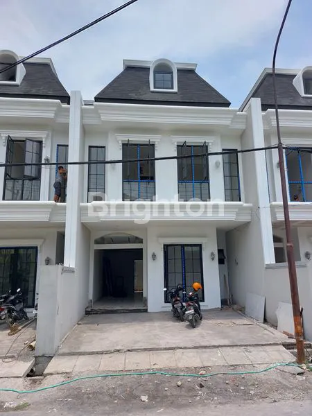 image RUMAH BARU 2 LANTAI DHARMAHUSADA INDAH SURABAYA TIMUR  (1)