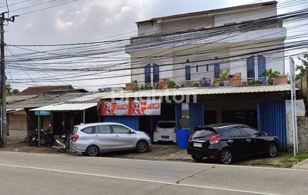 image DIJUAL RUMAH KOMERSIL 3 LANTAI + 4 RUKO AKTIF DI LOKASI SUPER STRATEGIS CIBINONG PEMDA! (1)