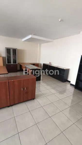 image RUKO STRATEGIS 2 UNIT JEJER JADI SATU DIJUAL CEPAT LOKASI RUNGKUT SAMPING TRANSMART (6)