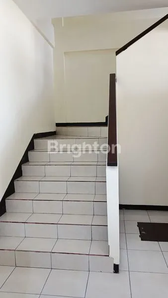 image RUKO STRATEGIS 2 UNIT JEJER JADI SATU DIJUAL CEPAT LOKASI RUNGKUT SAMPING TRANSMART (5)