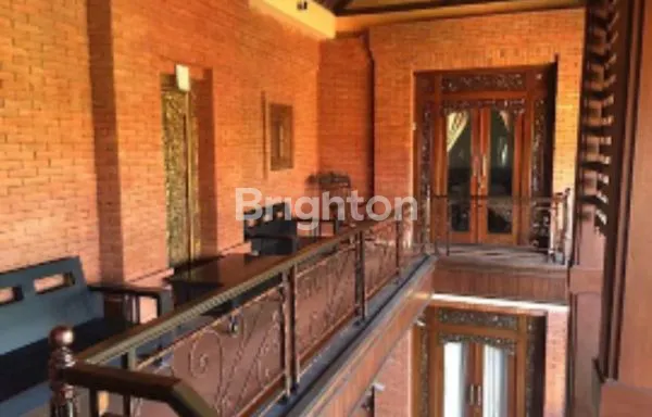 image VILLA MEWAH HADAP SELATAN – FULL FURNISHED & SIAP HUNI! (3)