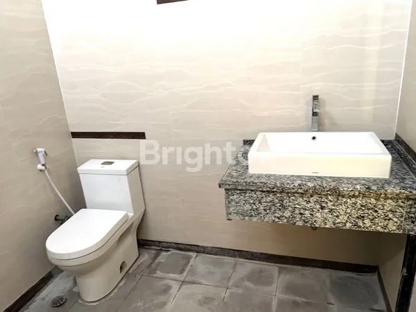 image JUAL RUMAH DENPASAR SELATAN, PANJER - 2 LANTAI SEMI FURNISH | RJ7275600 (4)