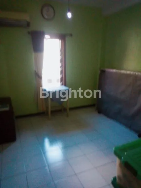 image RUMAH 2 LANTAI MURAH HOOK DARMO PERMAI TIMUR SURABAYA BARAT DEKAT SEKOLAH, TOL, HR MUHAMMAD, MAYJEN SUNGKONO, SUKOMANUNGGAL, PAKUWON MALL (5)