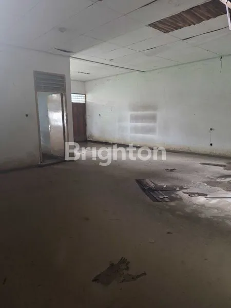 image RUMAH DAN TANAH DISEWAKAN PINGGIR JALAN (4)