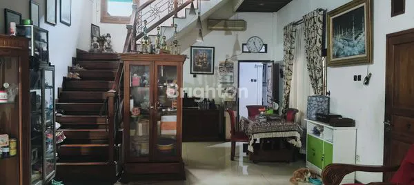 image DI JUAL RUMAH MEWAH SIAP HUNI DI JAKARTA TIMUR, 5-10 MENIT KE BANDARA HALIM, 10 MENIT KE TOL JAGORAWI, 10-15 MENIT KE TAMINI SQUARE (5)