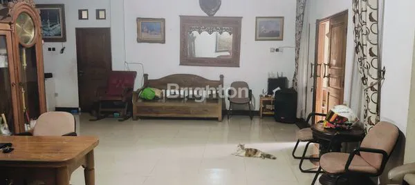 image DI JUAL RUMAH MEWAH SIAP HUNI DI JAKARTA TIMUR, 5-10 MENIT KE BANDARA HALIM, 10 MENIT KE TOL JAGORAWI, 10-15 MENIT KE TAMINI SQUARE (2)