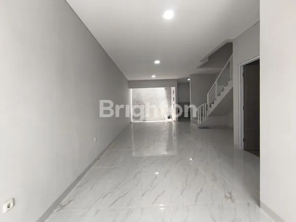 image RUMAH 3 LANTAI, SUNRISE GARDEN (3)