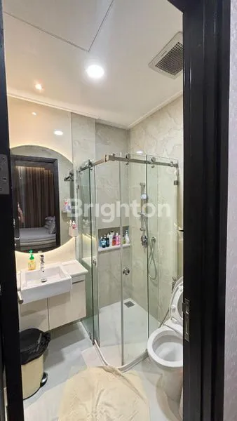 image DIJUAL RUMAH CANTIK FULL FURNISH CLUSTER MIAMI PIK 2 (6)