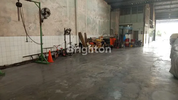 image RUANG USAHA SIAP PAKAI AREA KOTA LAMA TANJUNG MAS SEMARANG (3)