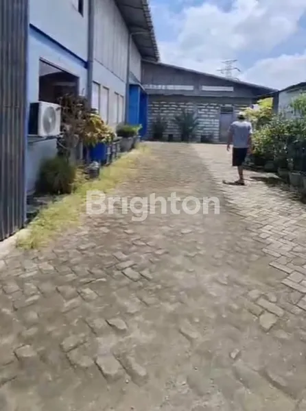 image DIJUAL CEPAT GUDANG NOL RAYA MASTRIP, DEKAT 2 PINTU GATE TOL (3)