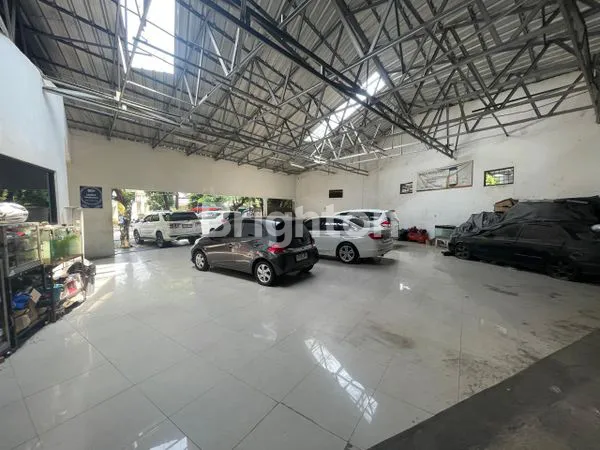image RUMAH USAHA SHOWROOM JAKARTA TIMUR PONDOK BAMBU RAYA BENGKEL BODY REPAIR COATING (3)