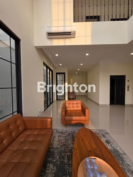 image BELLEFONT TIPE 10X16 – GRAND FRENCH FAMILY HOME (4)