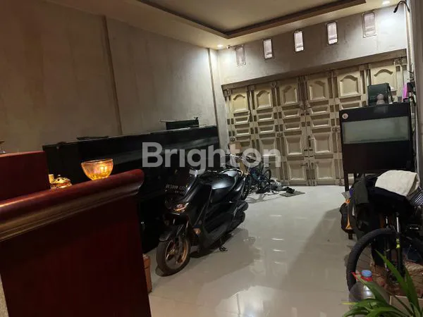 image RUKO UNTUK USAHA / TEMPAT TINGGAL  (3)