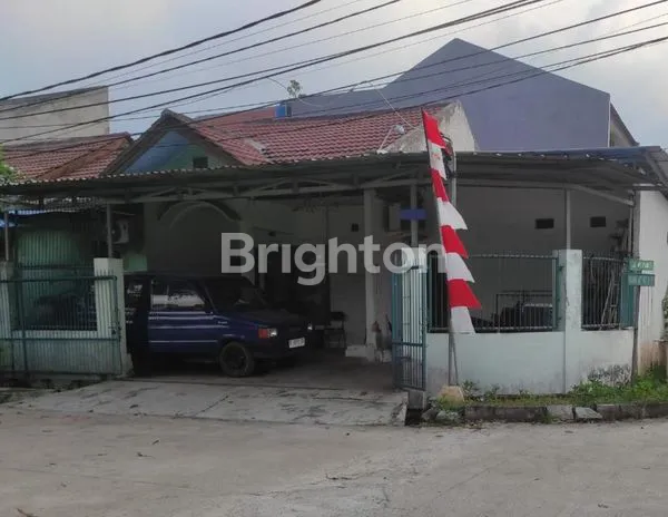 image RUMAH HOOK STRATEGIS 167M² DI PAMULANG (1)