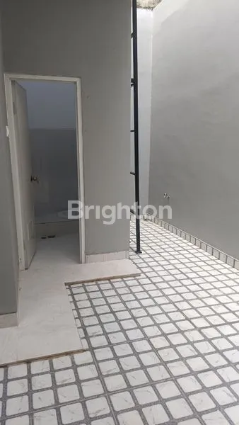 image RUMAH MELATI MAS DI JALAN BOULEVARD (6)