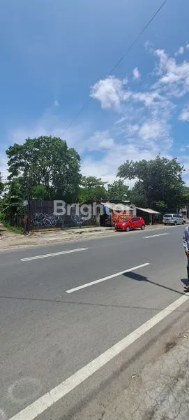 image TANAH PINGGIR JALAN RAYA RADJIMAN (1)