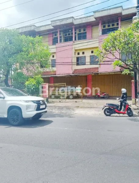image RUKO BESAR STRATEGIS 2 LANTAI DI JALAN UTAMA HAYAM WURUK DENPASAR\N (3)