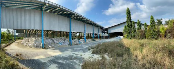 image GUDANG EX PENGGILINGAN BATU  NOL JALAN PROPINSI  PURWOSARI (1)