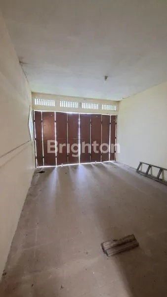 image RUMAH HOOK DI MAIN ROAD PERUM. GRIYA SHANTA DEKAT KAMPUS UB (8)