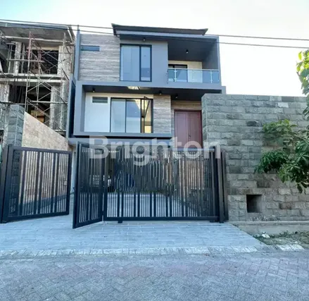 image RUMAH  BABATAN PRATAMA WIYUNG DEKAT PAKUWON, GRAHA FAMILY, WIYUNG, CITRALAND (1)